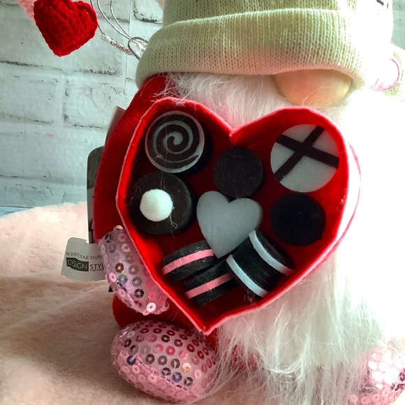 Rae Dunn Be Mine Gnome W/ Box of Candy - Picture 2 of 3